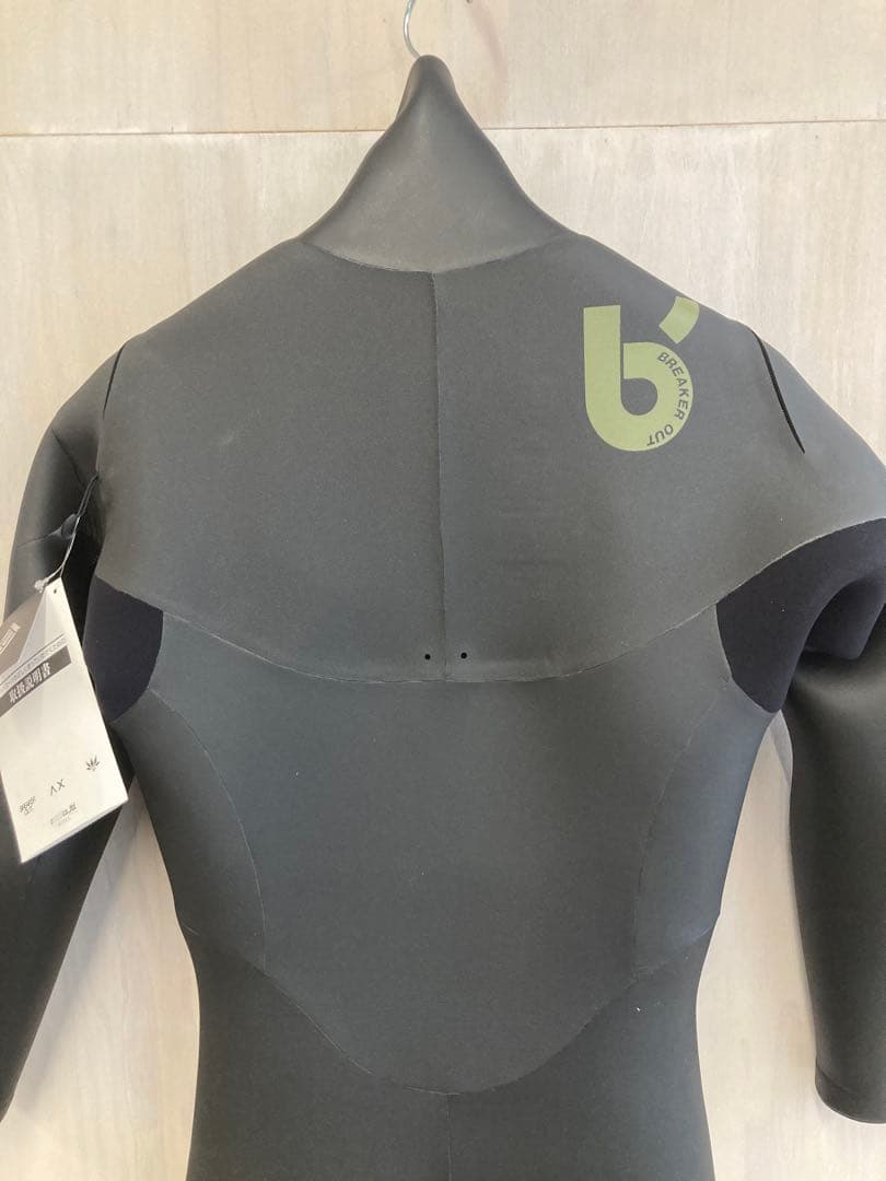 ブレイカーアウトセミドライ 5/3 Hybrid U-zip 170/60未使用