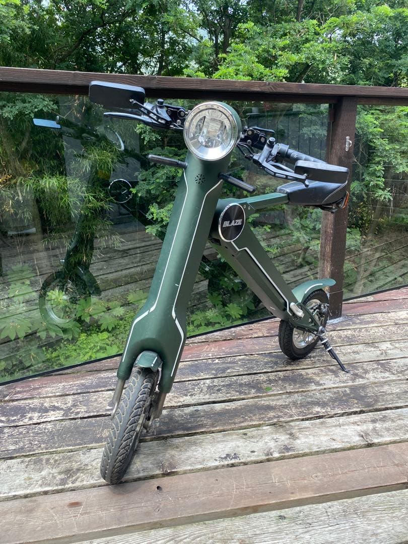 ご*ら様 BLAZE スマートEV 色：グリーン