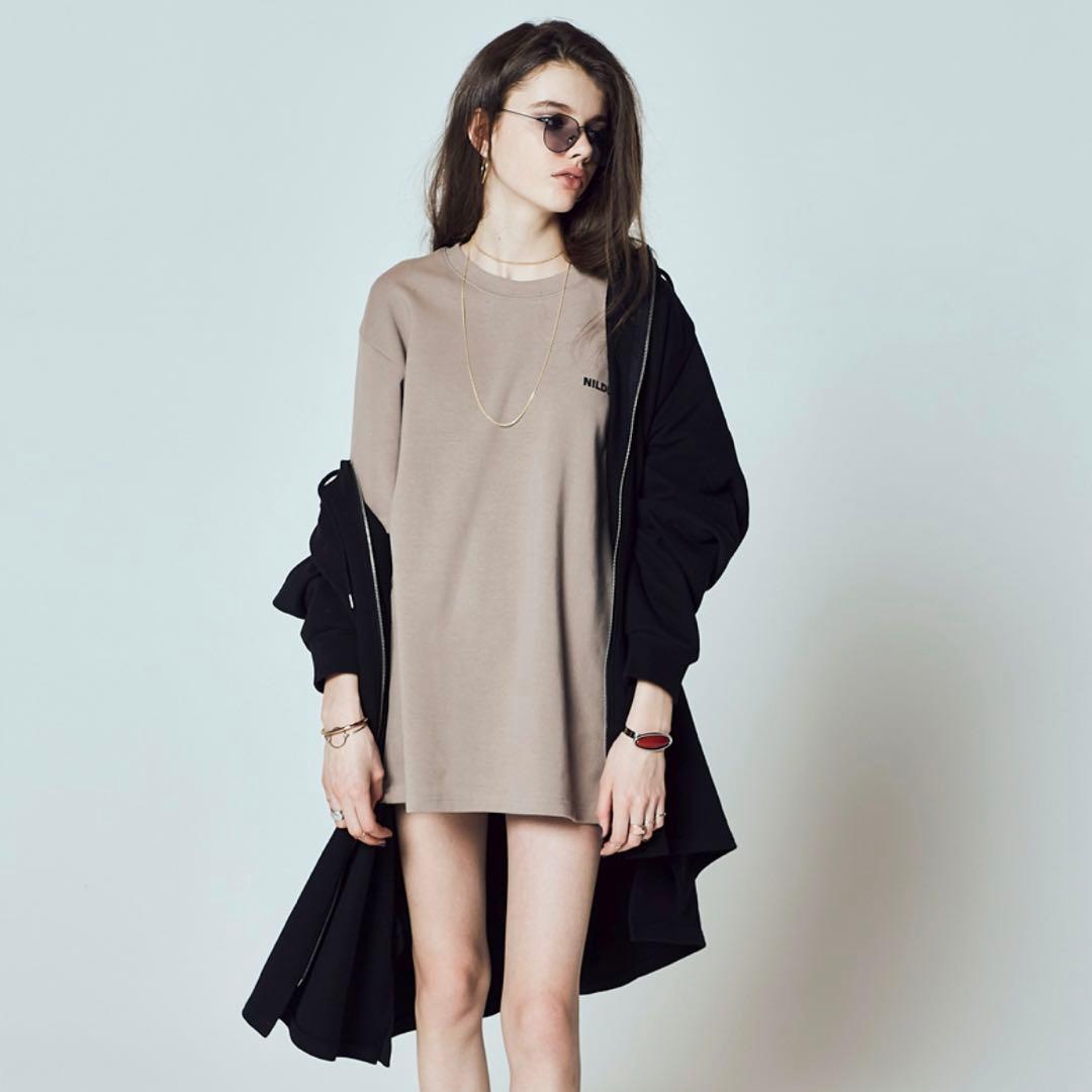 NIL DUE/NIL UN フーディ パーカー