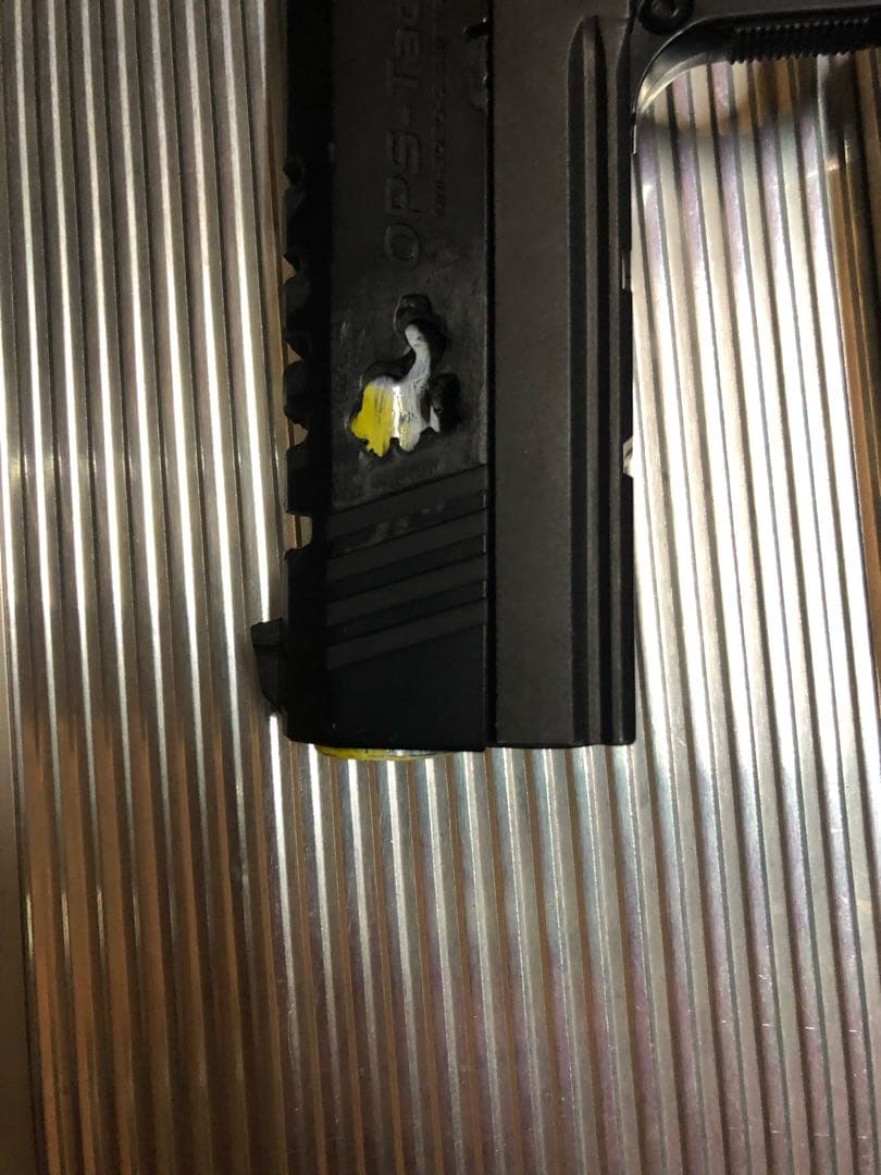 ガスガン 弾倉2個➕ケース付き値段交渉あり！！