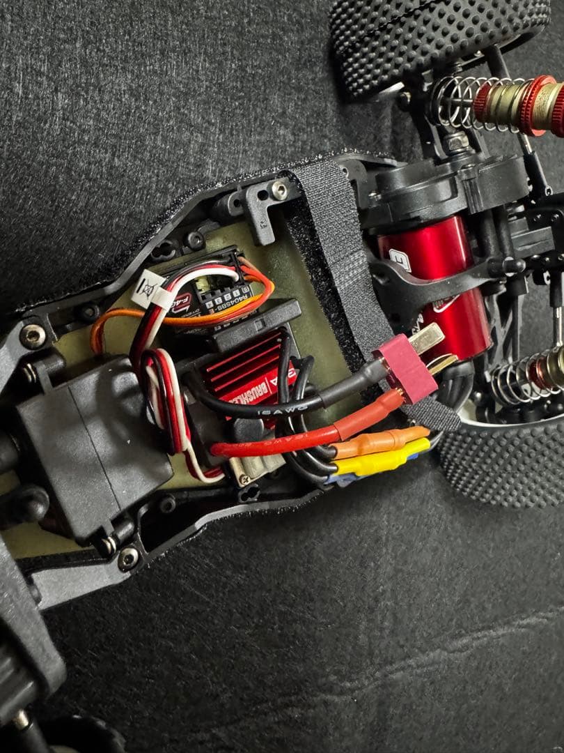 LC Racing BHC-1HKラジコンバギー グリーンボディカバー付き