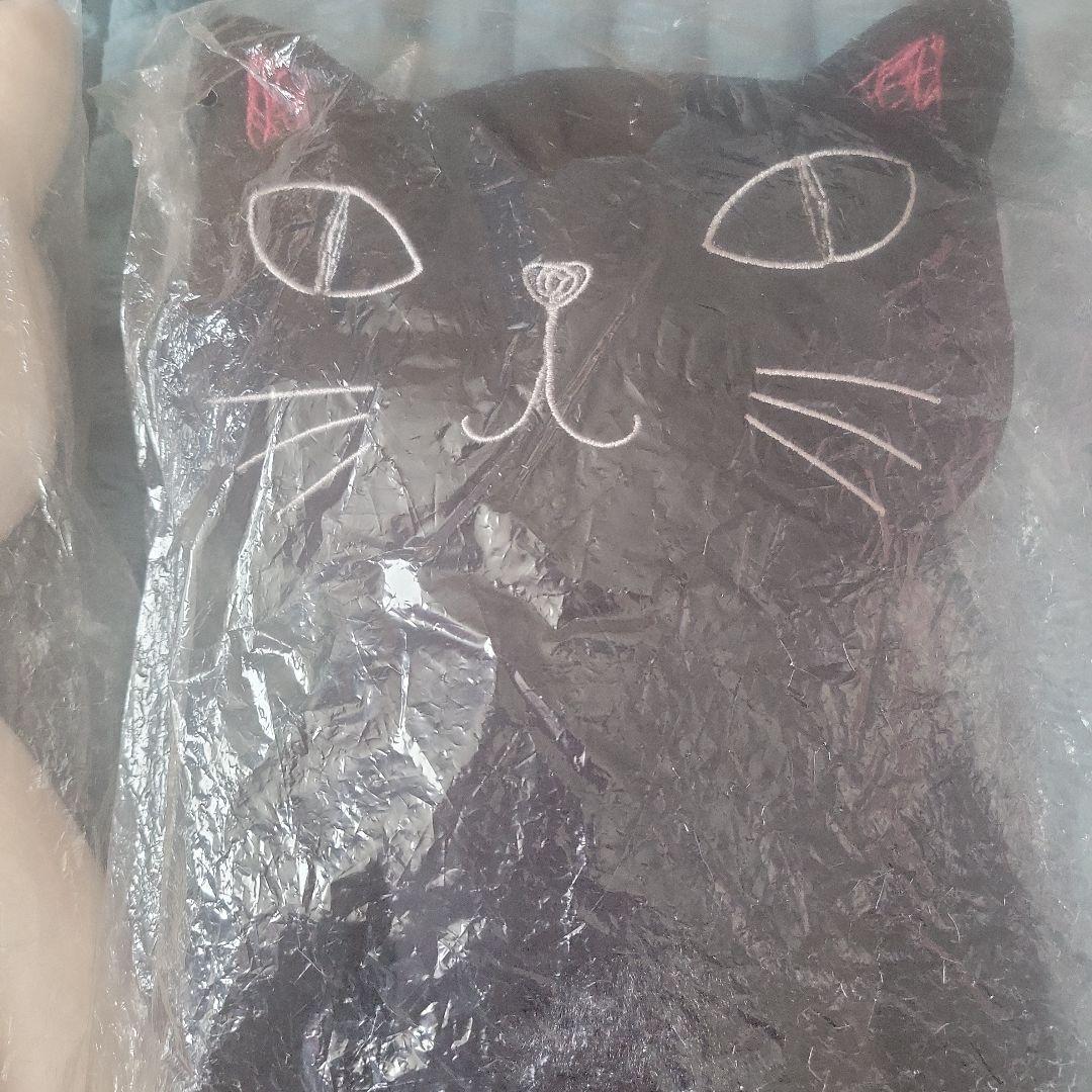 猫型抱き枕クッション2個セット（ホワイト・ブラック）