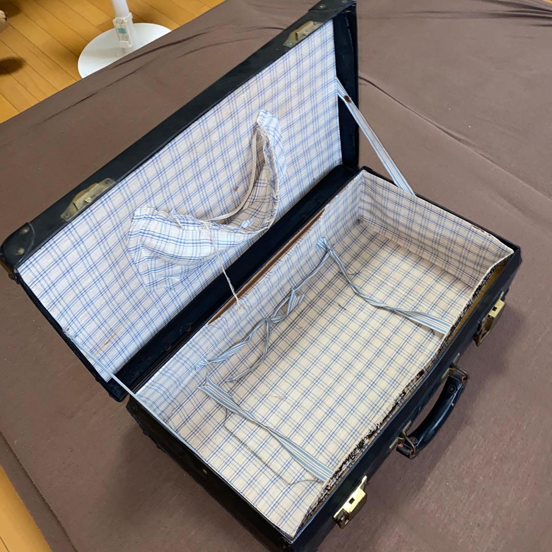 レトロな古いトランク