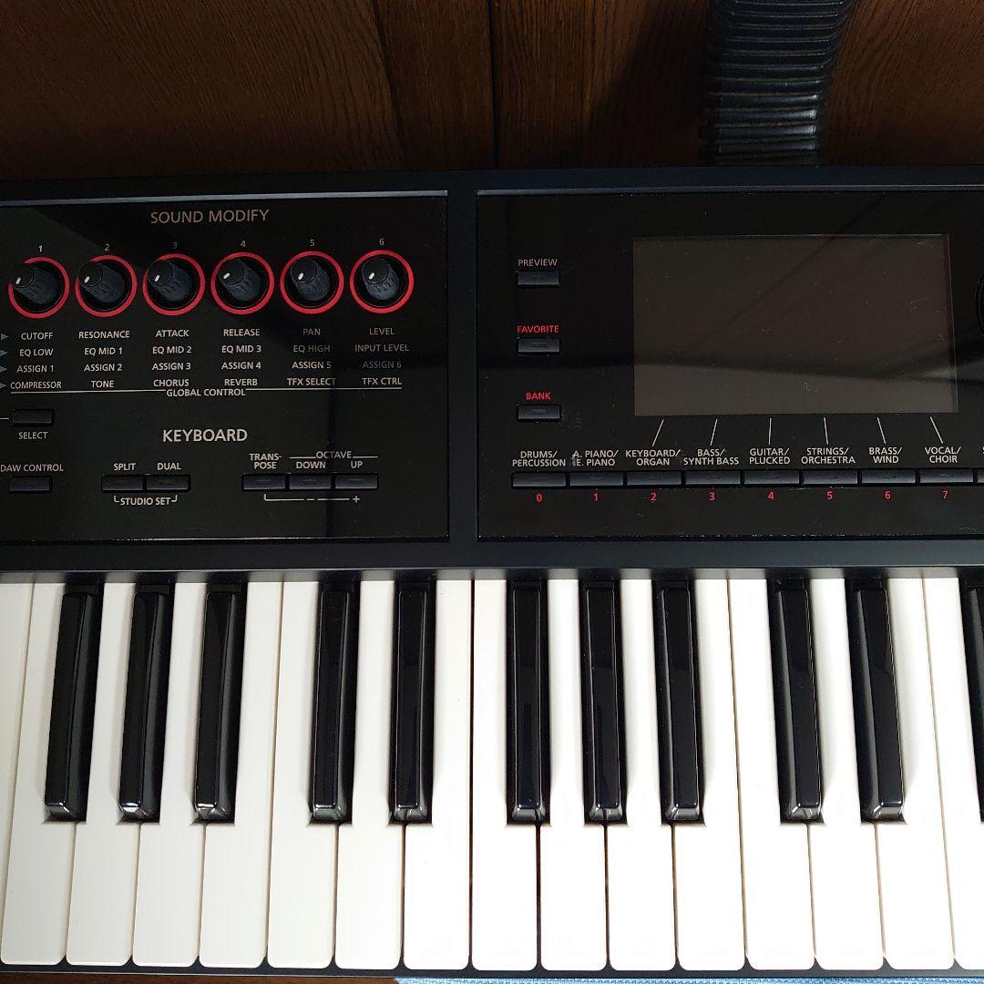 Roland FA-06 61鍵キーボード(ソフトケース 、取扱い説明書付き)