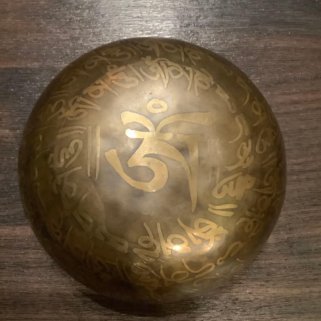 no50チベット産 シンギングボウル 新品 チベタンボウル 15cm AUM