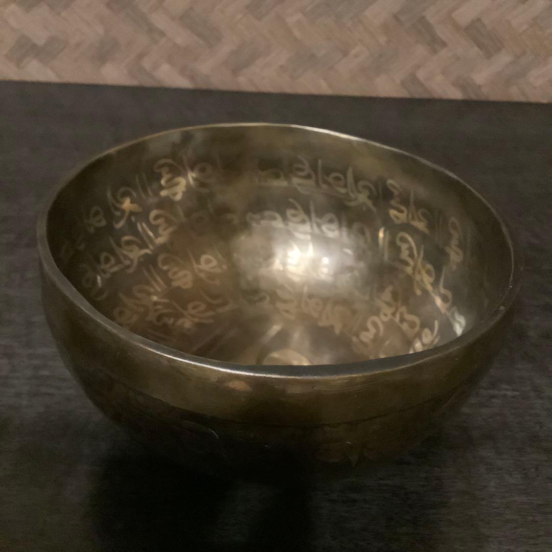 no50チベット産 シンギングボウル 新品 チベタンボウル 15cm AUM