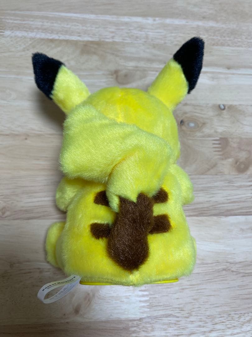 廃盤モデル しゃべくりシリーズピカチュウ　　2018年発売・音声認識ぬいぐるみ