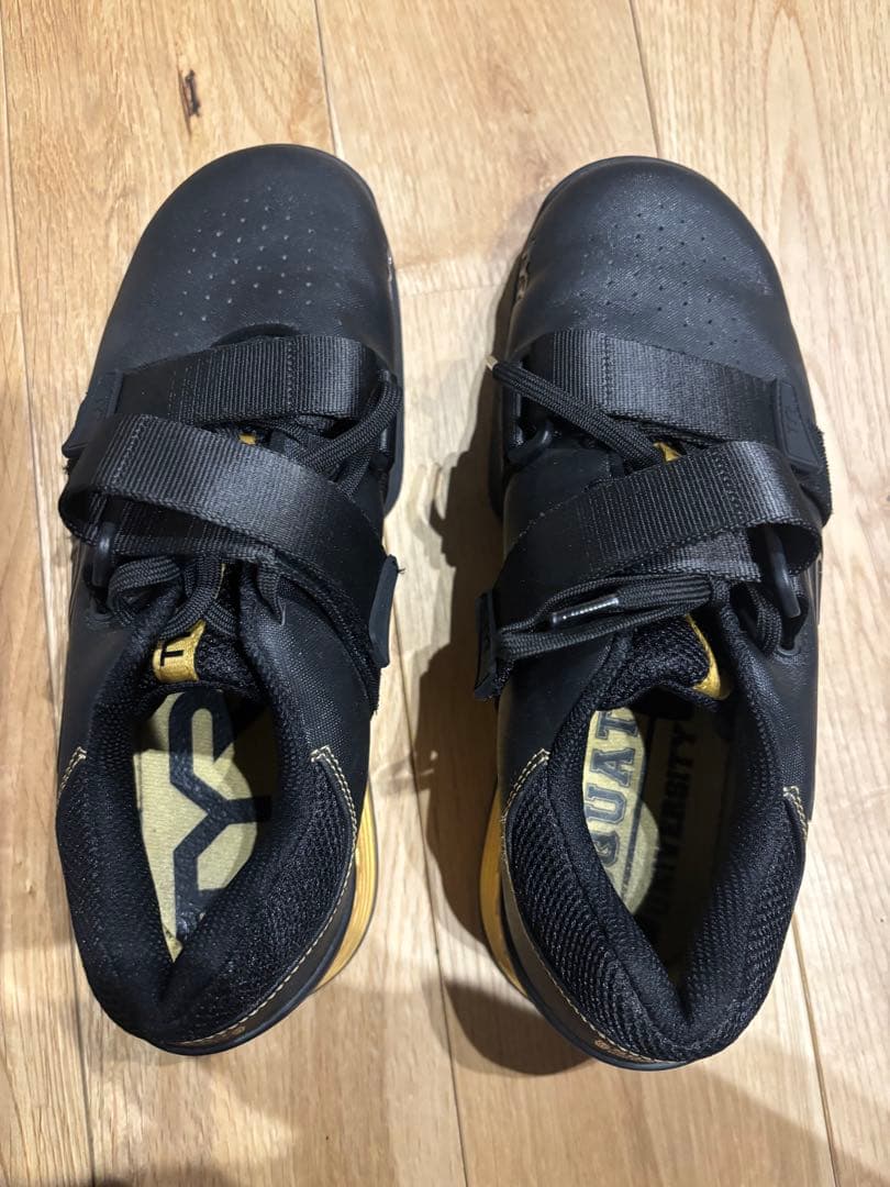 TYR リフティングシューズ