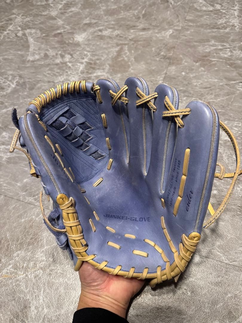 硬式グローブ 右投げ用　限定カラー