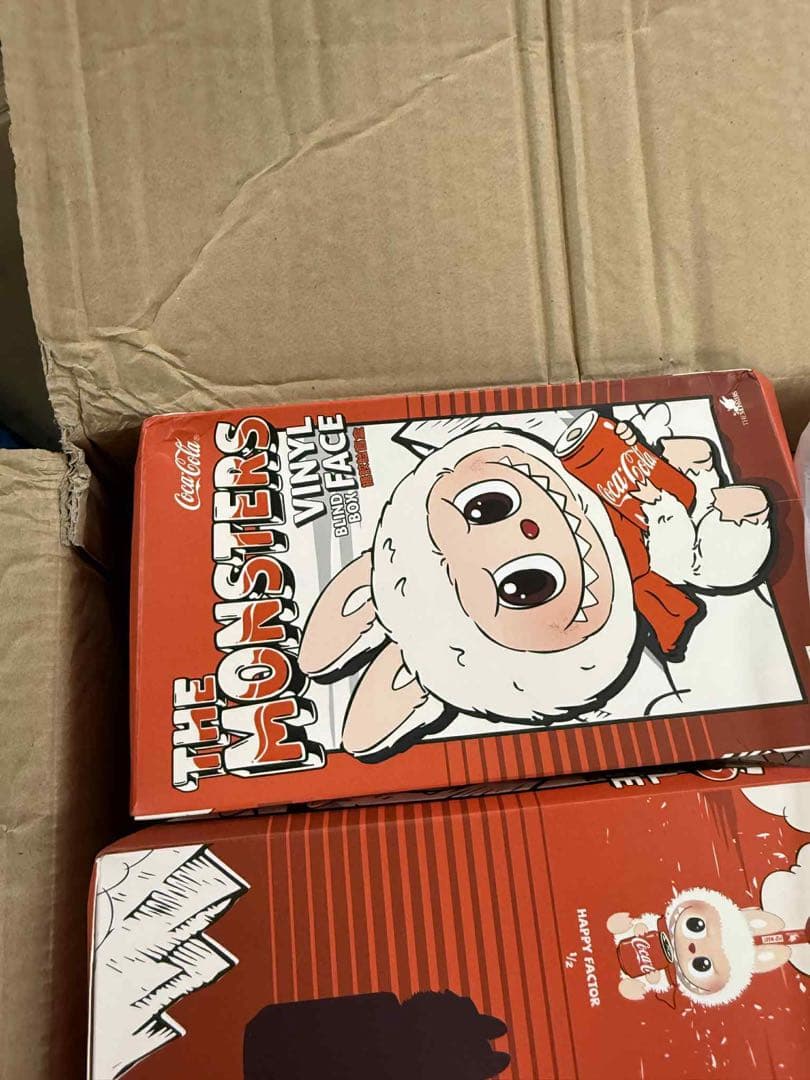 THE MONSTERS LABUBU ぬいぐるみコーラCOCA-COLA開封品