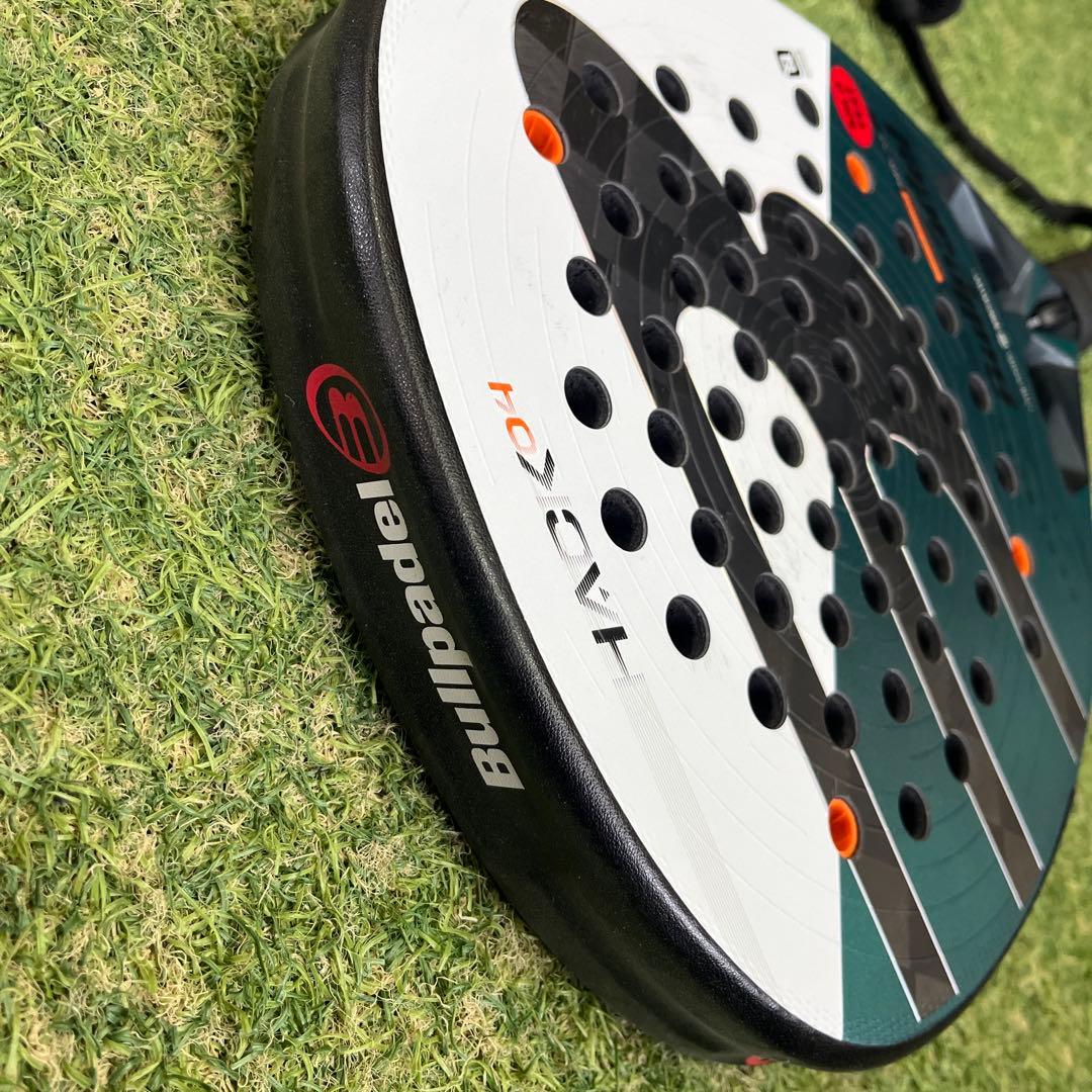大幅値下！Bullpadel Hack 04 パデルラケット　2025年