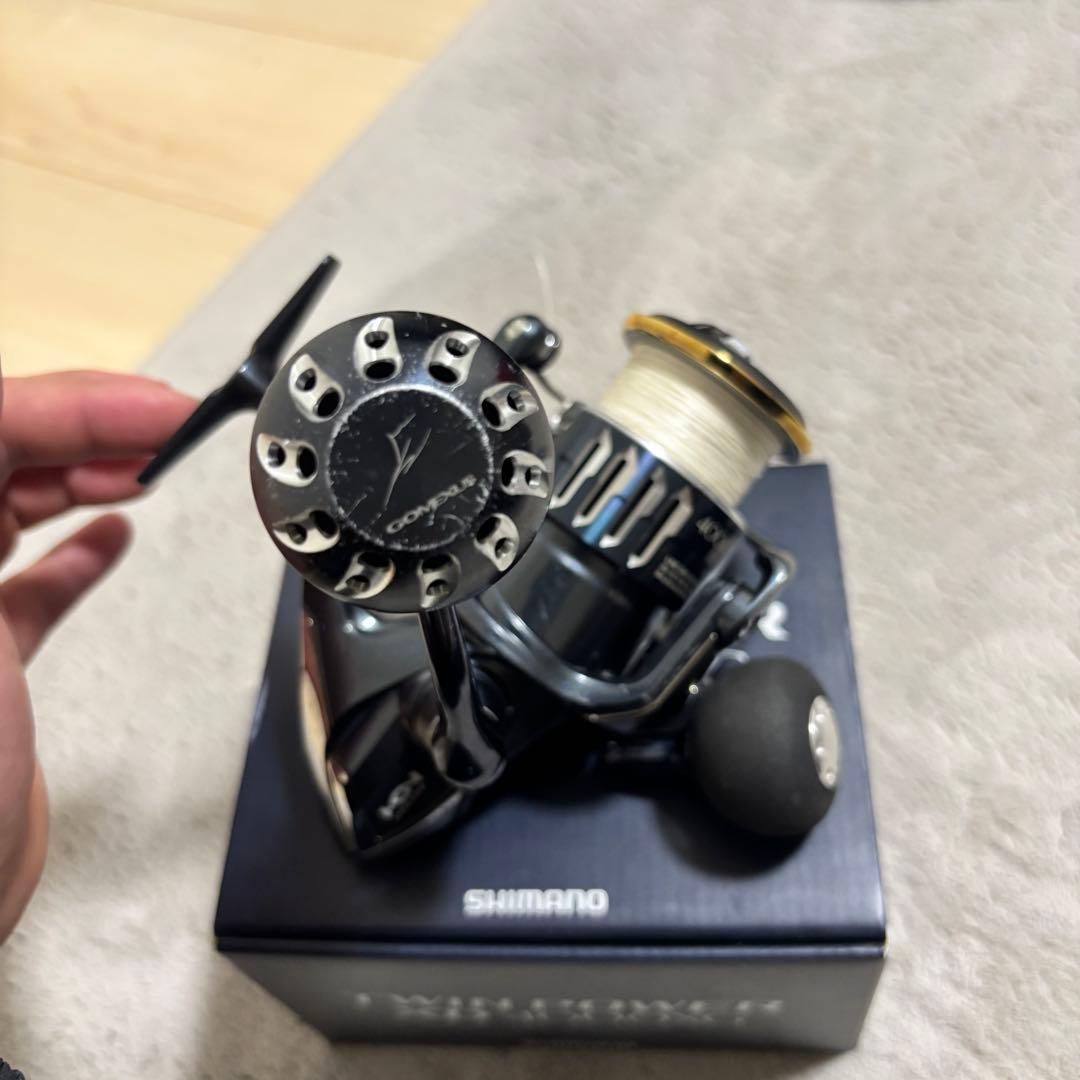 美品！17ツインパワー TWIN POWER XD 4000XG ゴメクサス