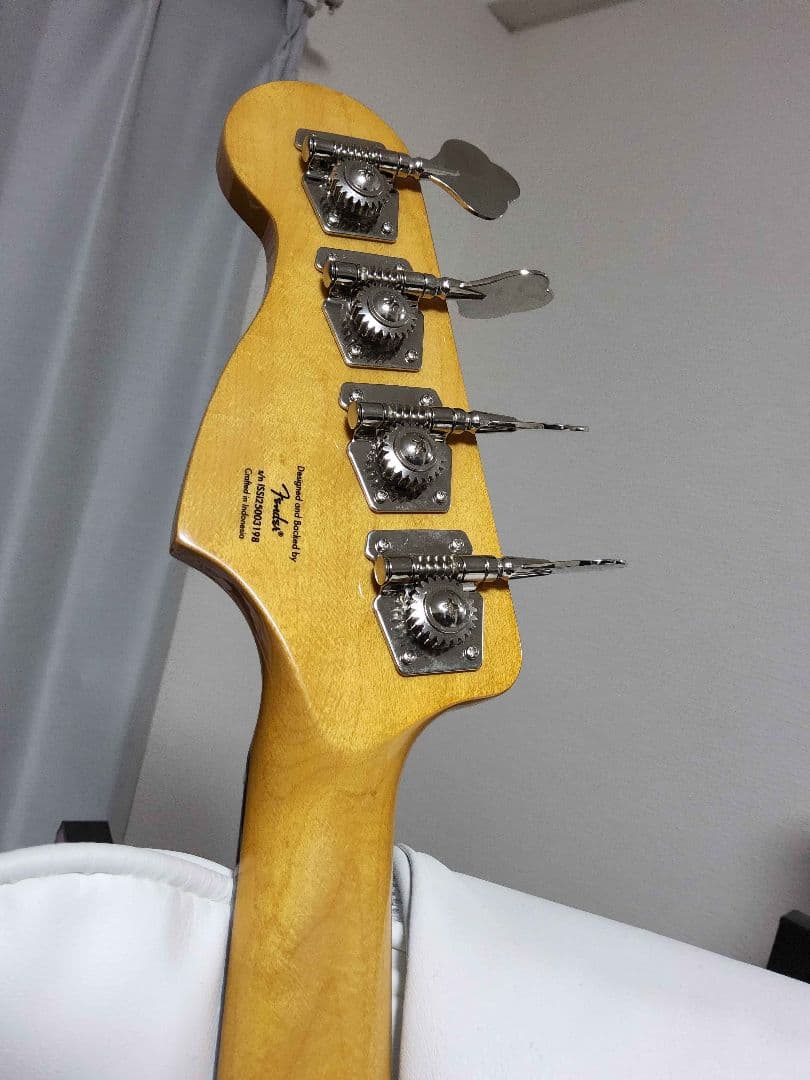 【Squier】プレシジョンベース 4弦