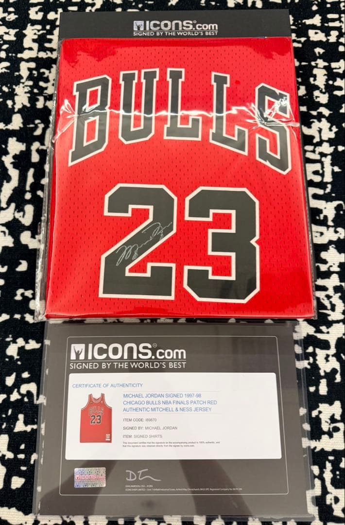 マイケル・ジョーダン 直筆サインシカゴ・ブルズ NBAユニフォーム