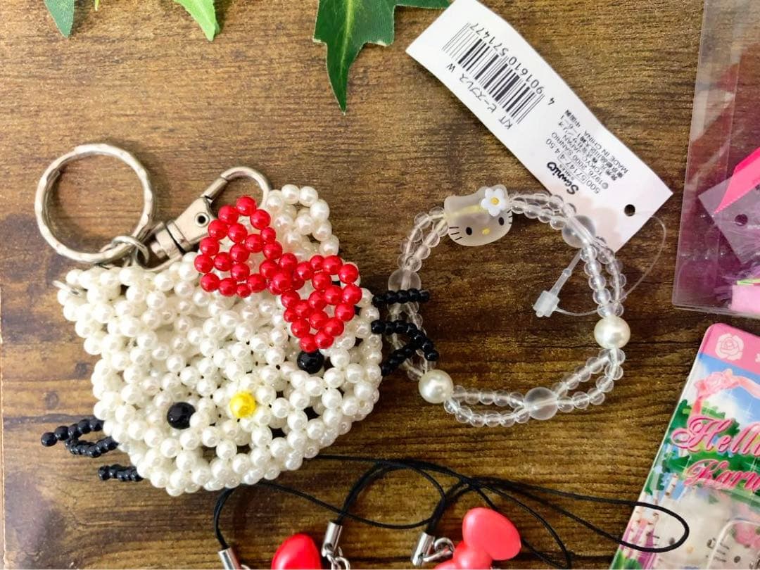 た*ぽ様 ☆激レア☆ ハローキティ ビーズポーチ　ブレスレット　ストラップ等　9