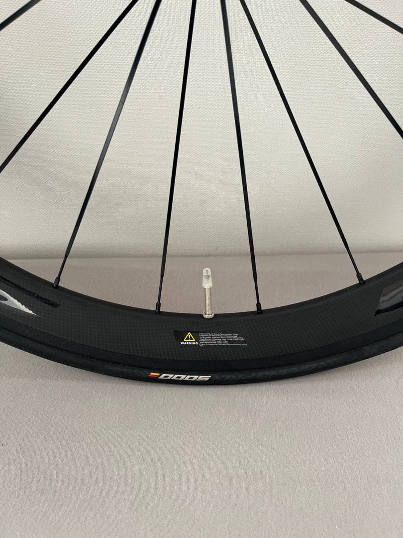 SUPERTEAMカーボンホイールContinental GP5000 装着済