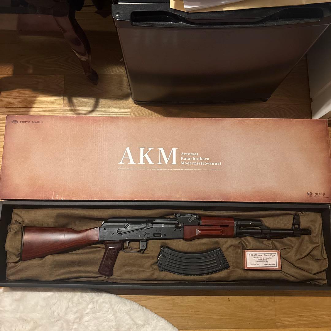 東京マルイ　ガスブロ　AKM