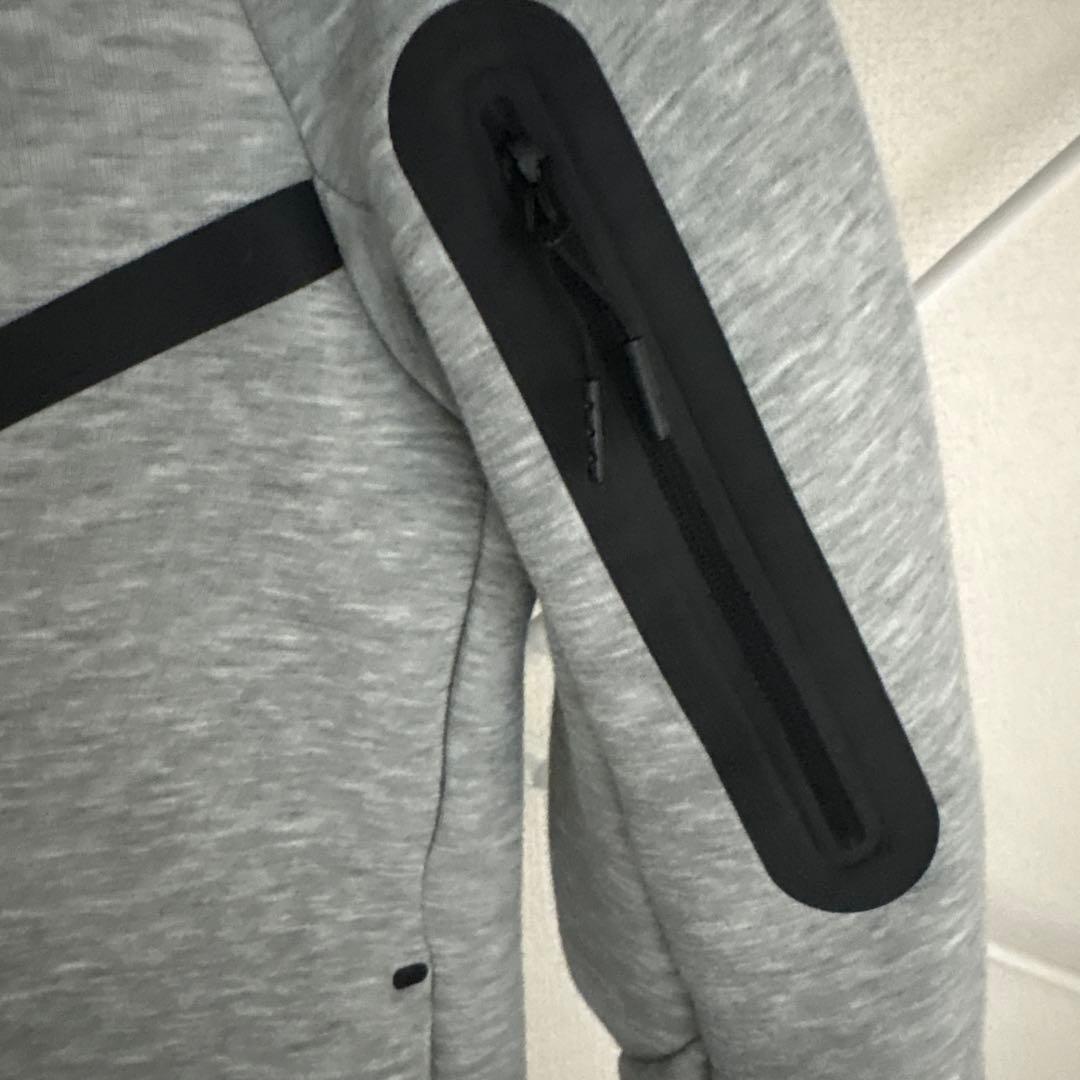 NIKE テックフリースkids L グレー