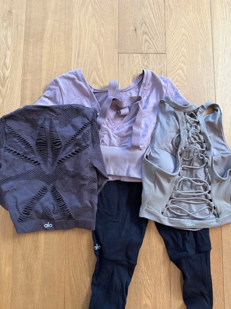 alo yoga 4点セット Sサイズ