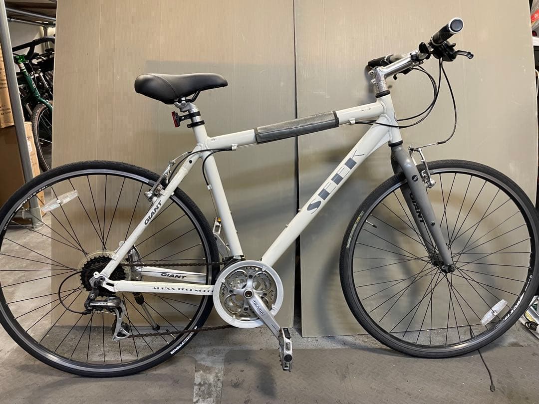 GIANT SEEK クロスバイク 3x8s Lサイズ 点検整備済み