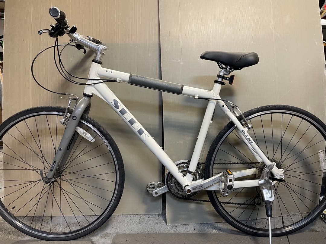 GIANT SEEK クロスバイク 3x8s Lサイズ 点検整備済み