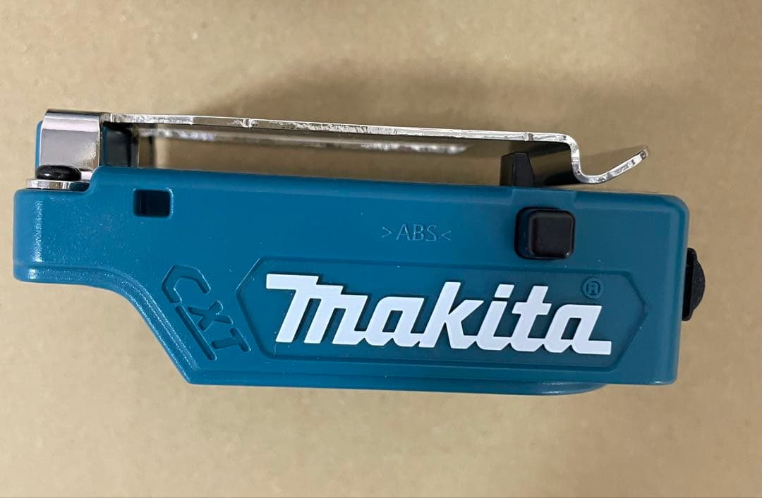 マキタ ファンユニット A-72132、バッテリーホルダー A-72148セット