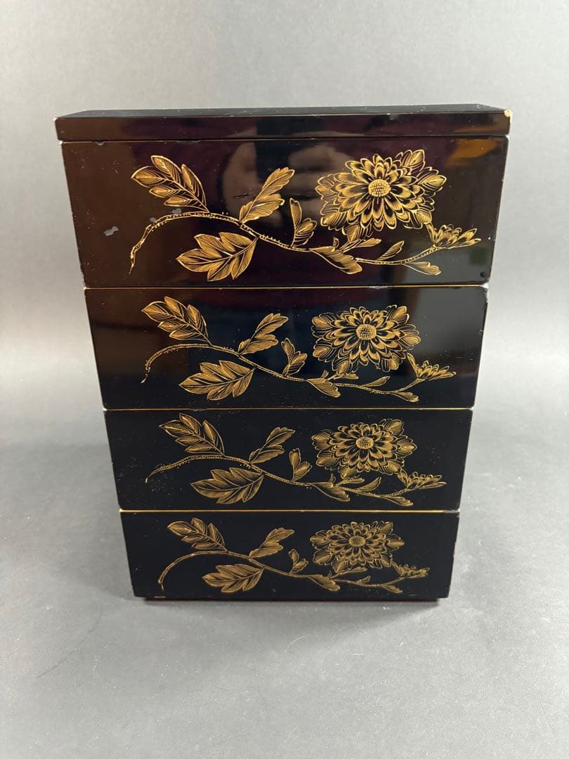 セール　重箱　四段　輪島塗　梨地　家紋　松竹梅