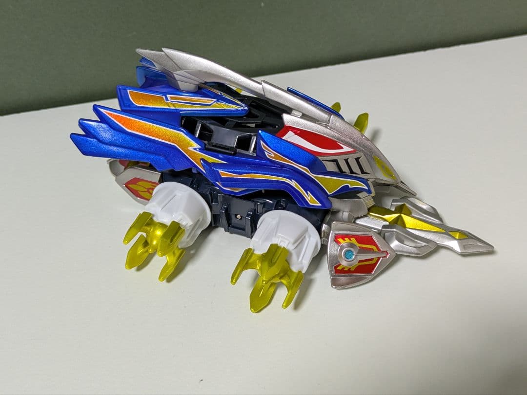 クラッシュギア　ガルダフェニックス　全塗装