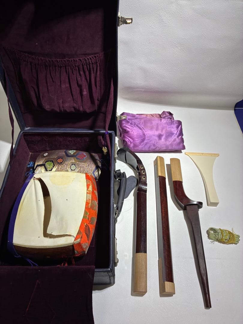 G）高級 三味線 K9 9金 綾杉胴 ハードケース付き