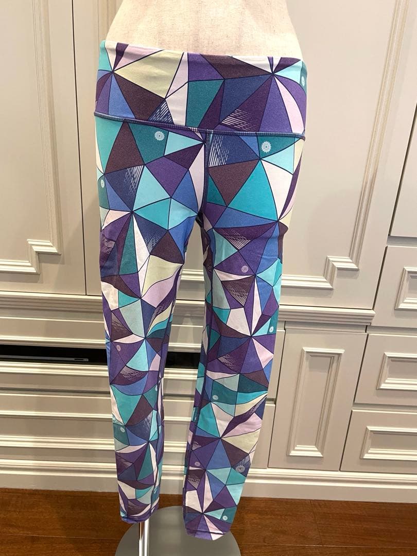 ☆easyoga 幾何学模様 ヨガパンツ