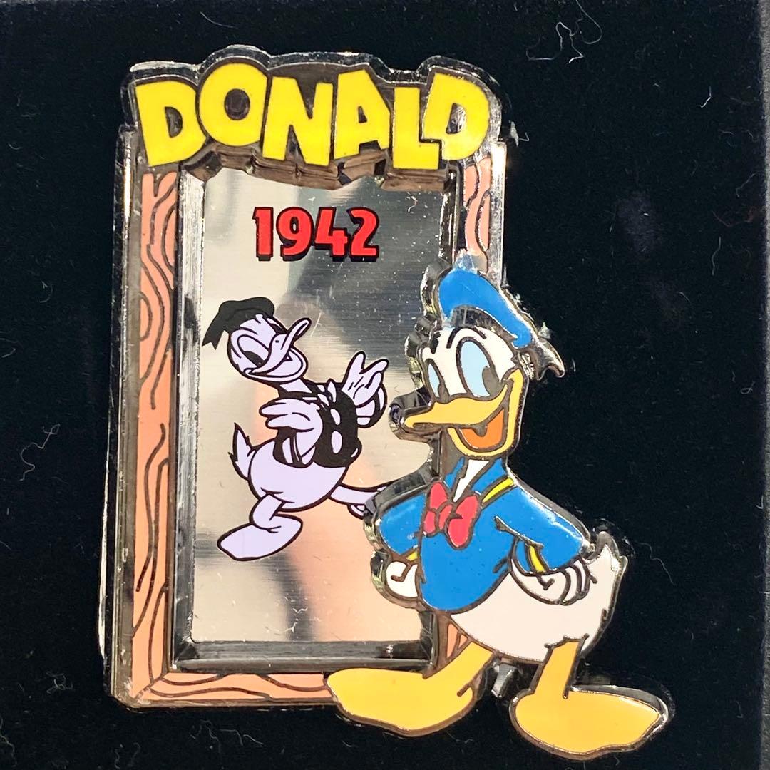 Disney ピンバッジ ミッキー　ドナルド　プルート　レア