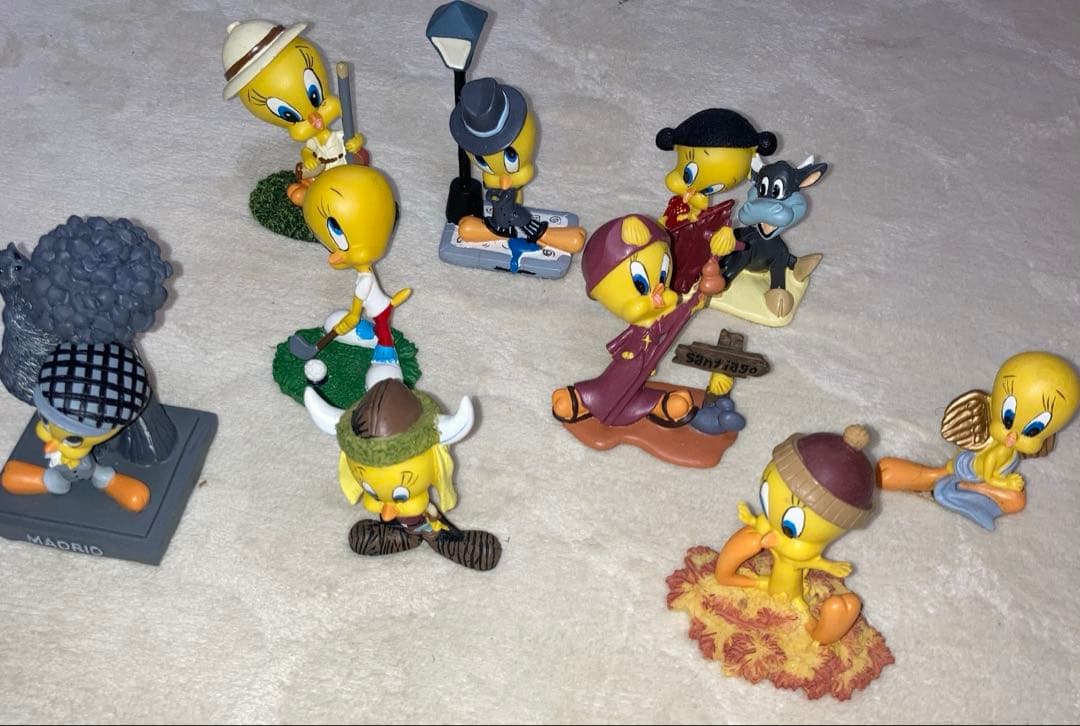 トゥイーティー　フィギュアセット 9体