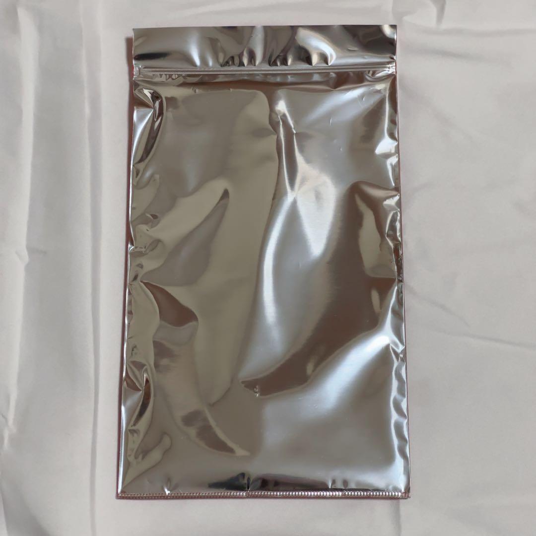 ワンピース 応募者全員サービス オーロラアクキー＆メタリック缶バッジ5種セット