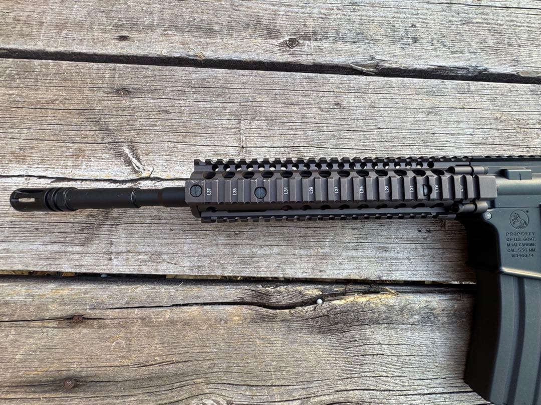 ち*ろ様 東京マルイ　次世代電動ガン　レシーライフル？