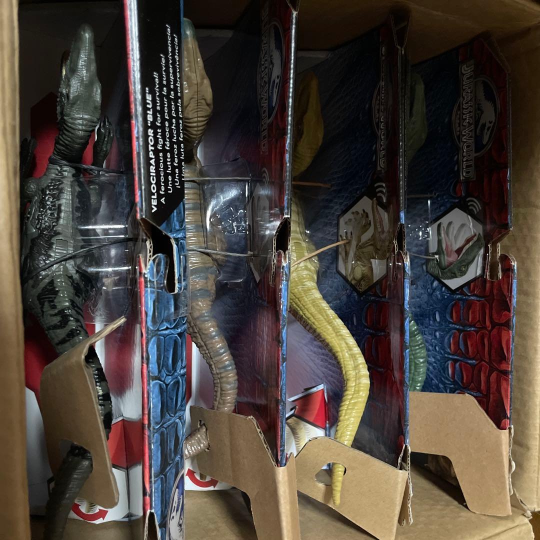 ジュラシック・ワールド ラプター フィギュア