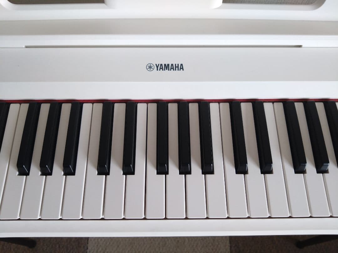 YAMAHA piaggero NP-15 ホワイト 61鍵