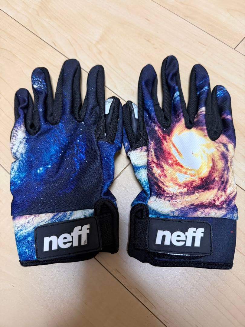 neff 宇宙柄 スノーボードグローブ