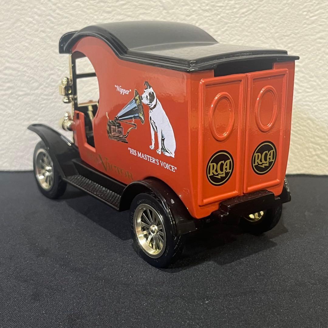 GEAR BOX TOY FORD ニッパー ミニカー ビクター犬