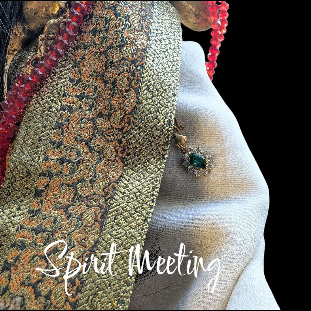 ミャンマー　ナッちゃん　ナット　精霊信仰　女性霊供養像　呪物