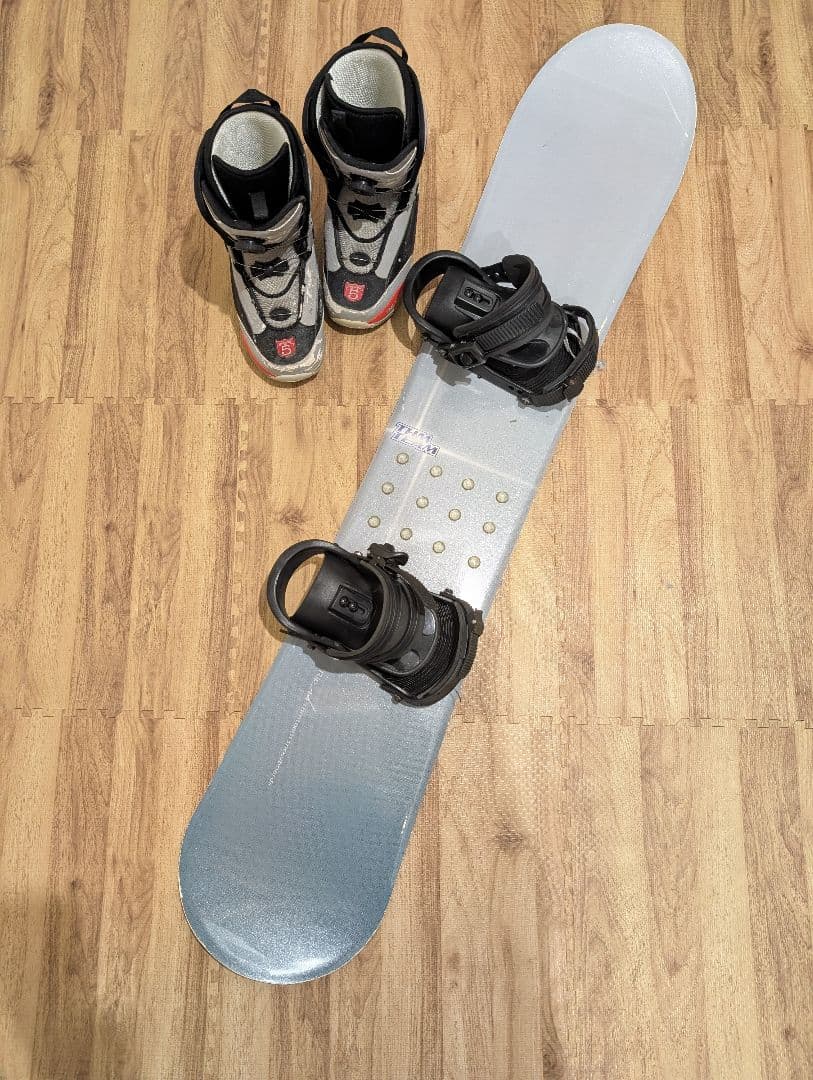 スノーボードセット　板143cm 　BOAブーツ25cm