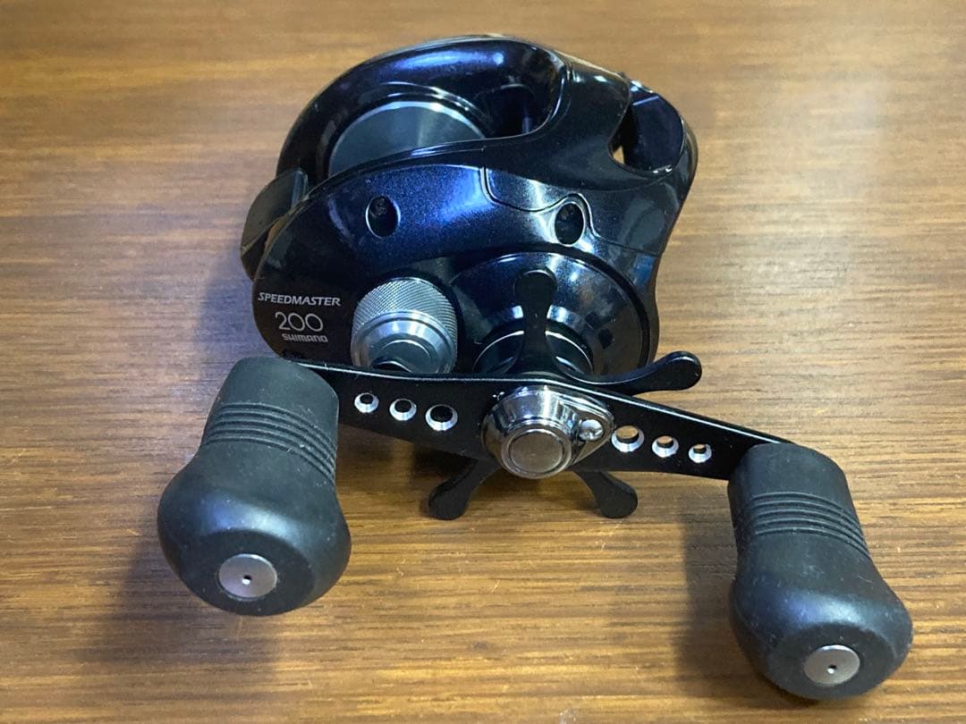 リール SHIMANO SPEEDMASTER 200