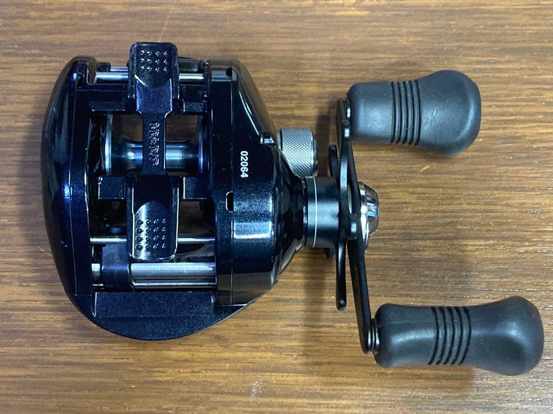 リール SHIMANO SPEEDMASTER 200