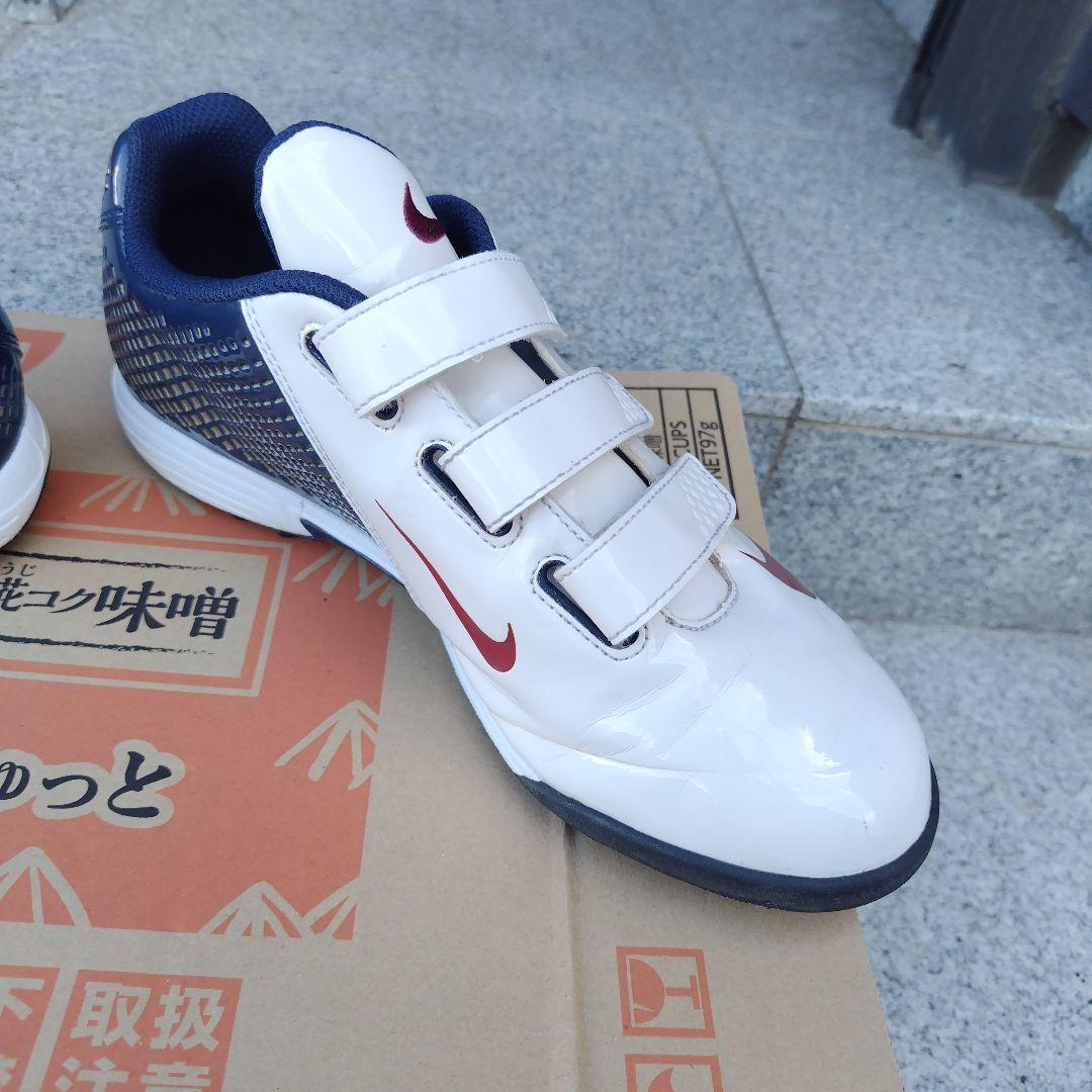 極美品‼️Nike 野球用トレシュー　28.0cm ホワイト/バーガンディ