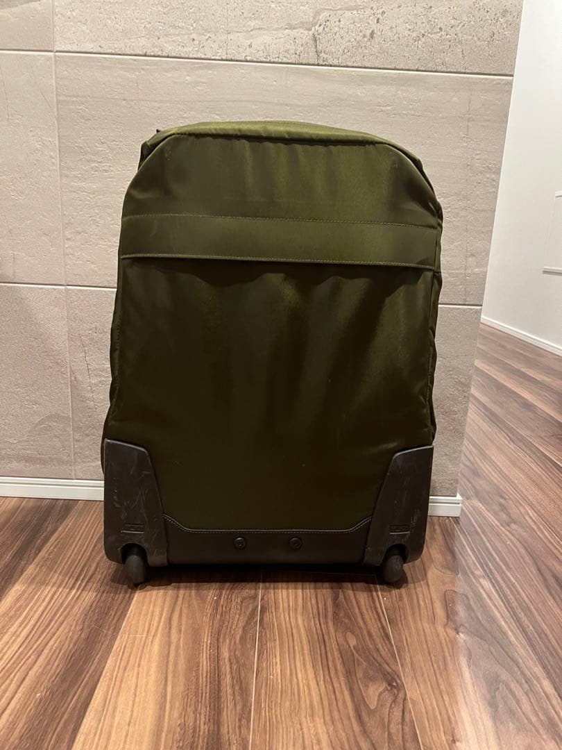 【値下】トゥミ TUMI グリーン キャリー機能付きバックパック