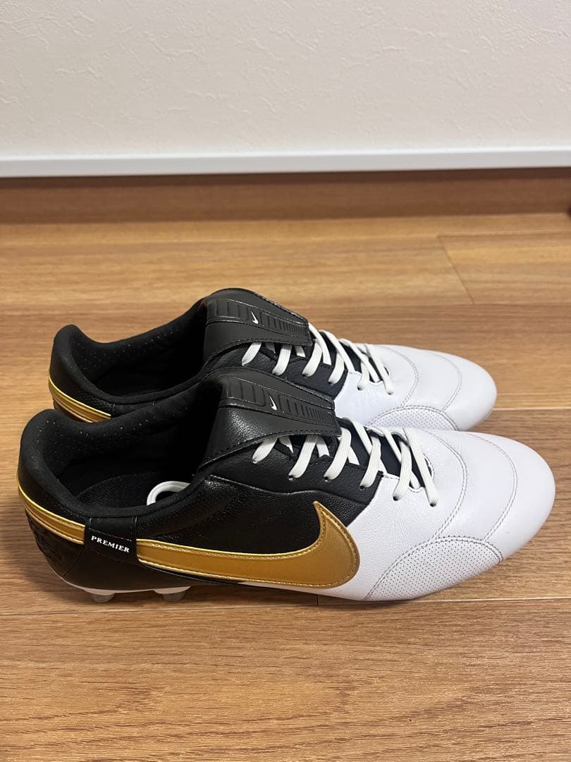 NIKE プレミア3FG 27.5cm