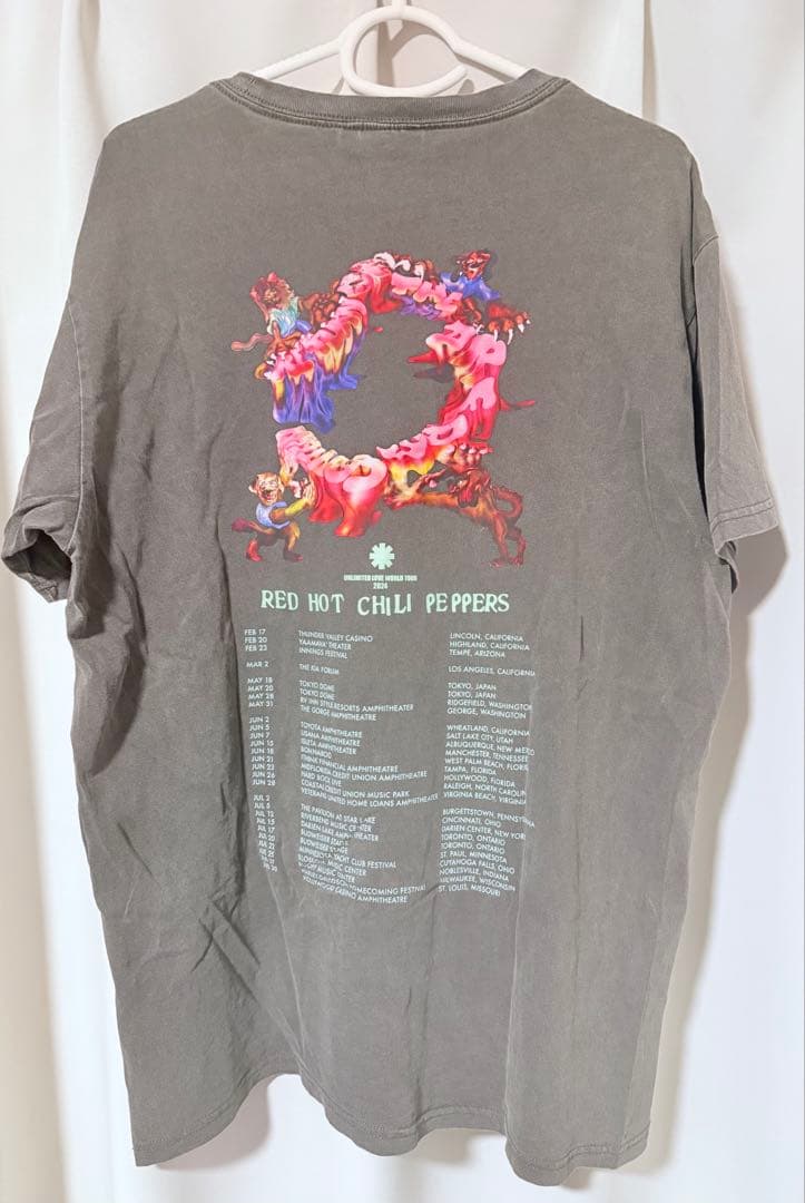 RED HOT CHILI PEPPERS Tシャツ