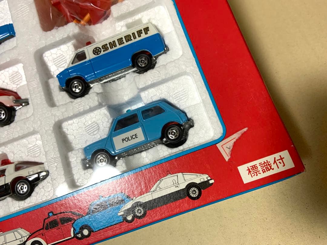 トミカ　世界のポリスカーセット　日本製