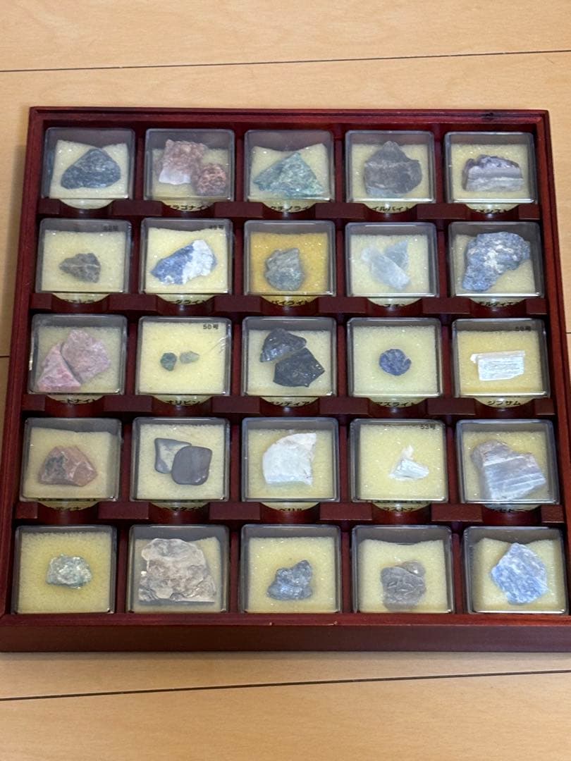 トレジャーストーン　宝石&鉱物　100種セット