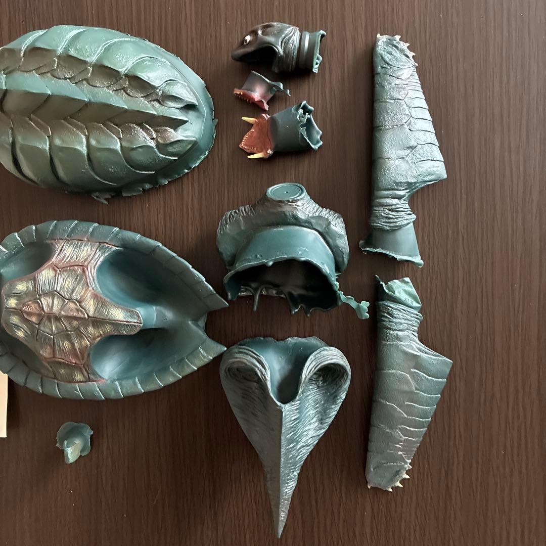 ガメラ2レギオン襲来飛行タイプ HOBBYTSUKLDA p.v.cモデルキット