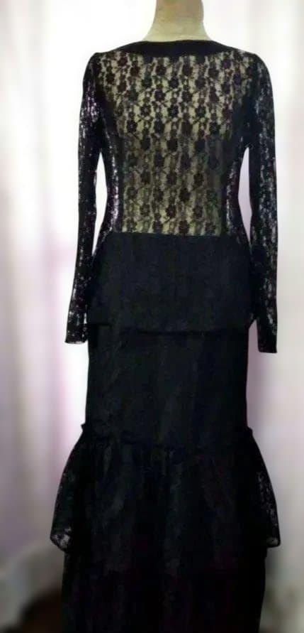 ハンドメイドフラメンコ衣装　黒 総レース 2ピース 2段フリル ソレアなどに